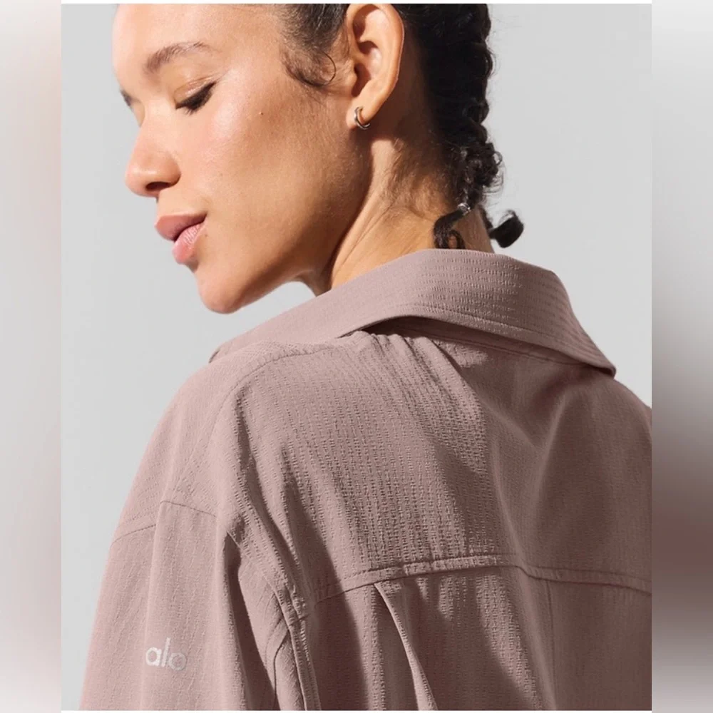 ALO Yoga Dreamscape Button Down Long Sleeve - Picture 3 of 9